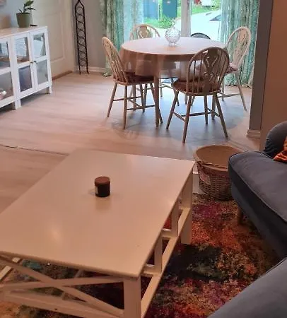 Apartment Nyoppusset Leilighet 3 Minutters Kjoring Fra Stranden Fredrikstad