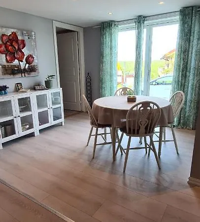 Apartment Nyoppusset Leilighet 3 Minutters Kjoring Fra Stranden *