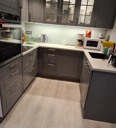 Apartment Nyoppusset Leilighet 3 Minutters Kjoring Fra Stranden